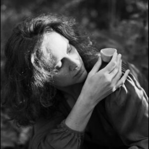 Sarah_Dell_Ava-templum-carre