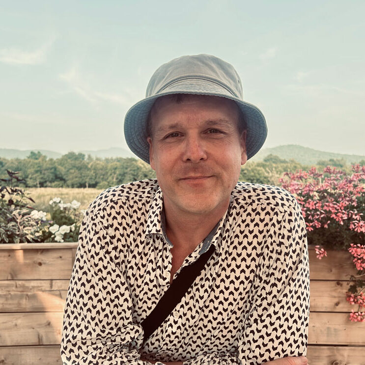 Scott-Thomson-photo-portrait-modifie